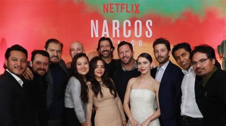 Who's narcos mexico about?